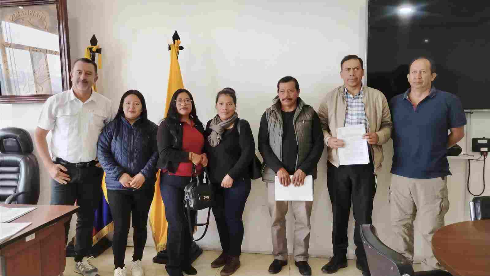 CONVENIO PARA CANAL DE RIEGO Y MEJORAR LA VIALIDAD EN CHUGÁ